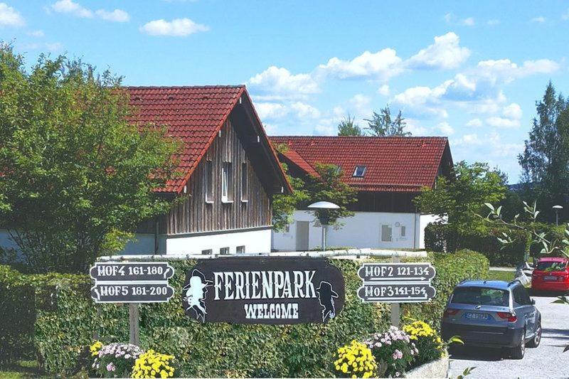 Ferienhaus Bayern Am Ferienpark Westerncity Эгинг Экстерьер фото